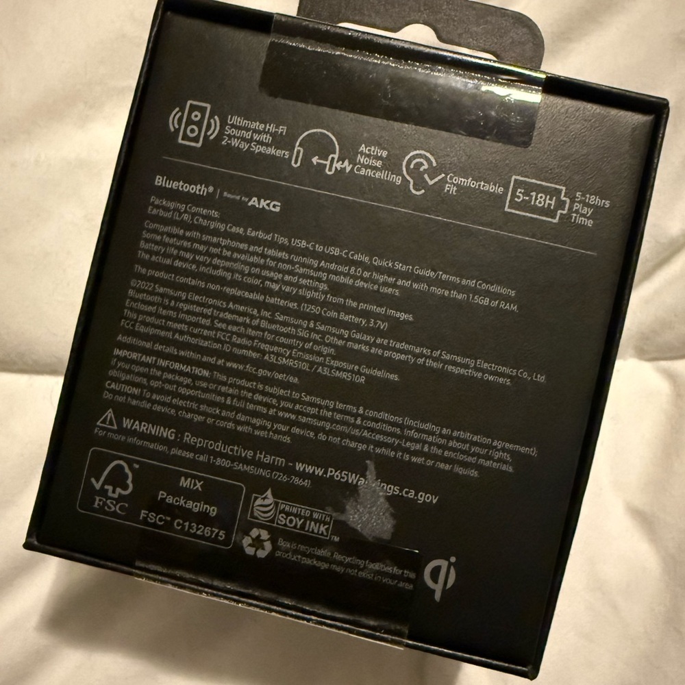 Samsung Wireless Earbuds - Black - Picture 4 of 8
